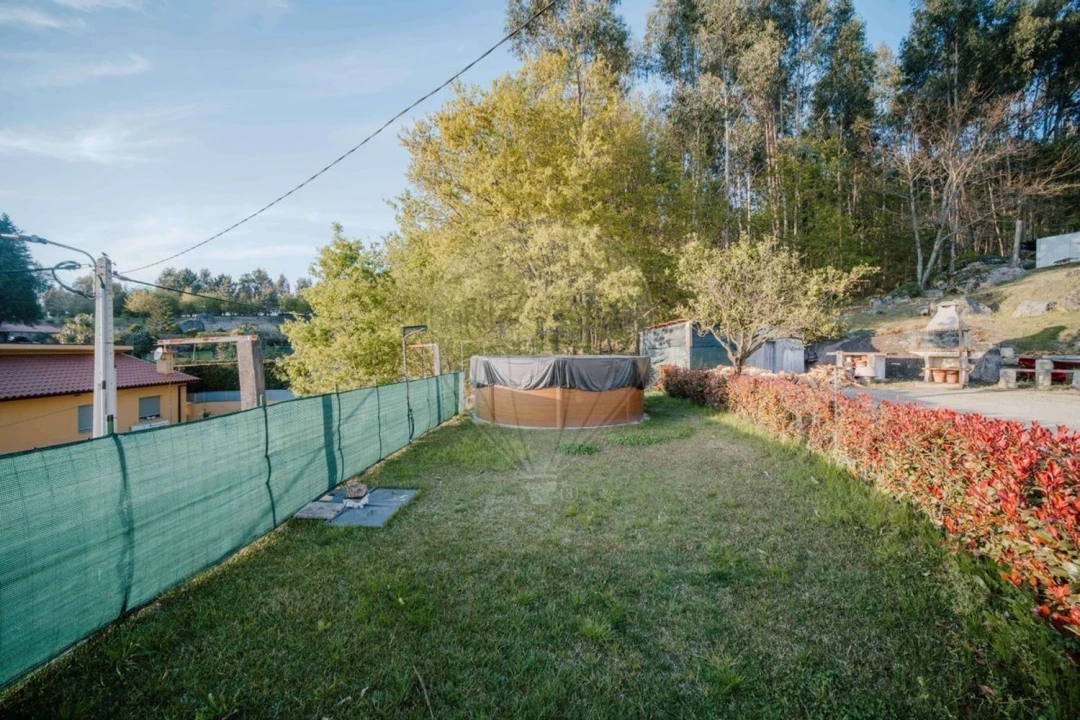 Moradia T6 para Venda em Abação e Gémeos Foto 38