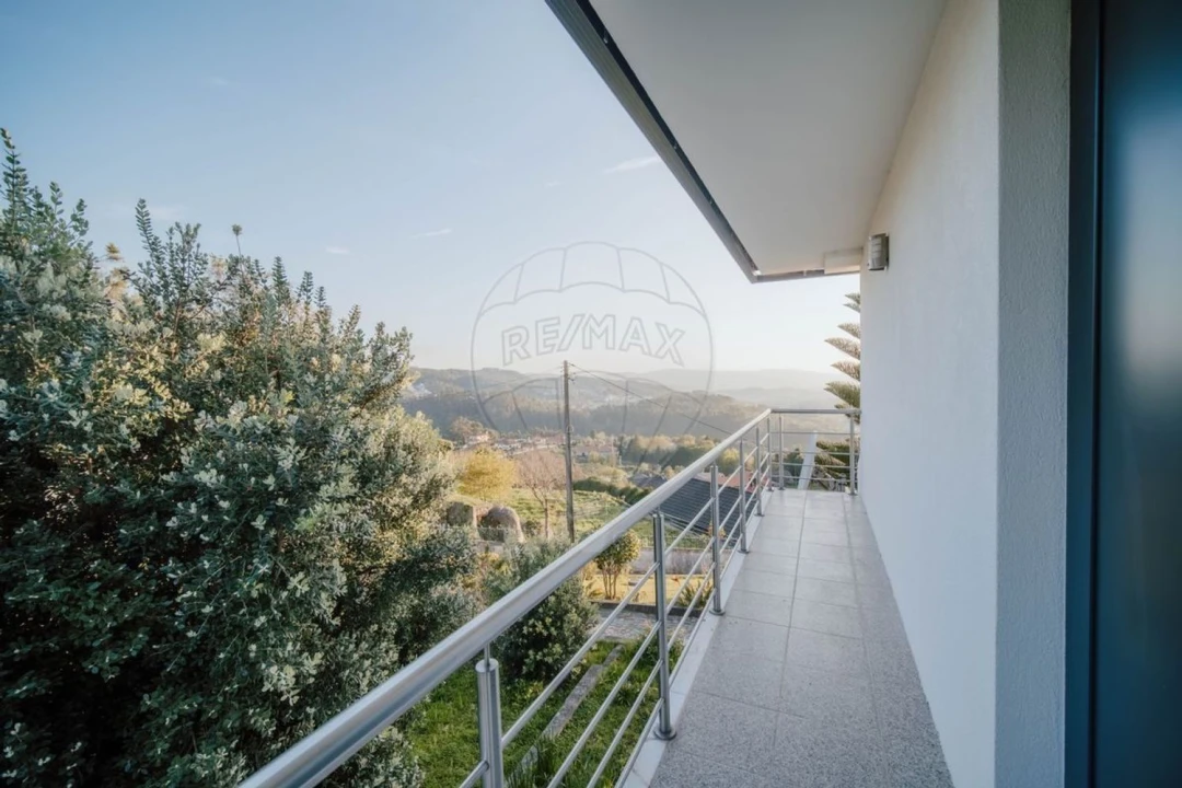 Moradia T6 para Venda em Abação e Gémeos Foto 42