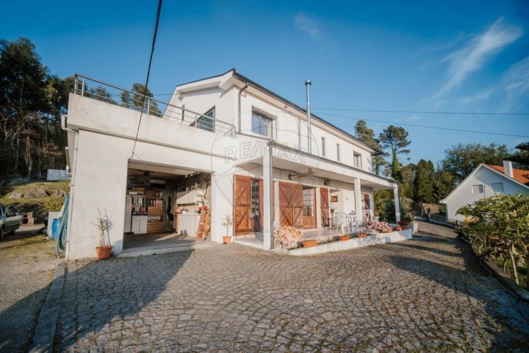 Moradia T6 para Venda em Abação e Gémeos Foto 40