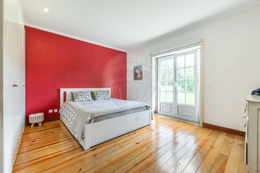 Moradia T4 para Venda em Crespos e Pousada Foto 10