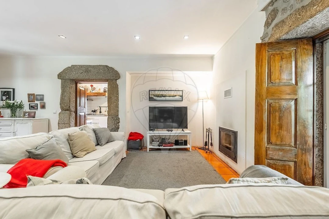 Moradia T4 para Venda em Crespos e Pousada Foto 19