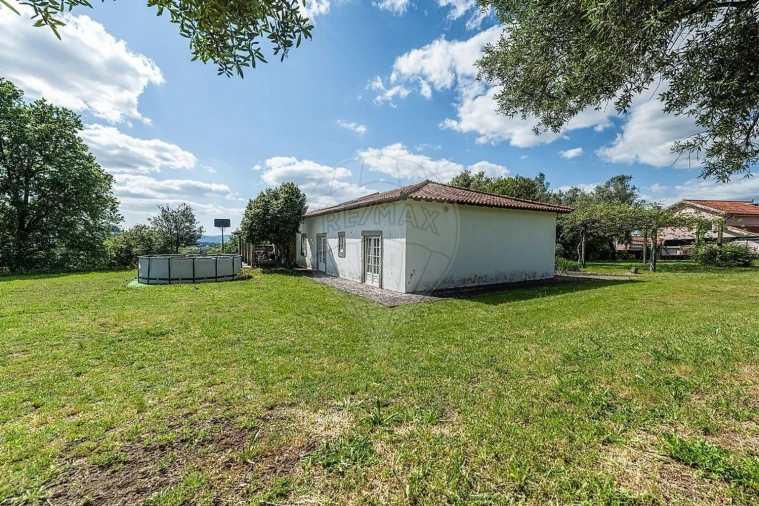 Moradia T4 para Venda em Crespos e Pousada Foto 25