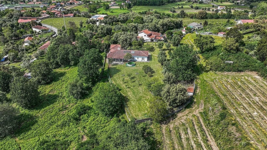 Moradia T4 para Venda em Crespos e Pousada Foto 34