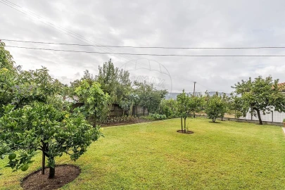 Moradia T3 para Venda em Ferreiros, Prozelo e Besteiros