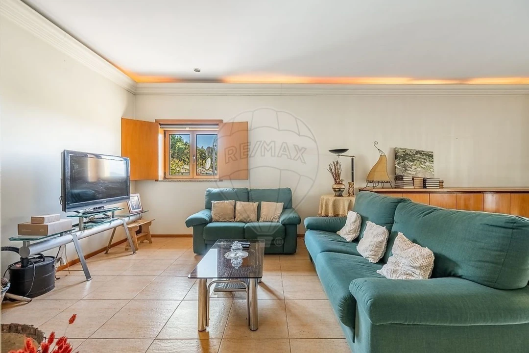 Moradia T4 para Venda em Águas Santas e Moure Foto 12