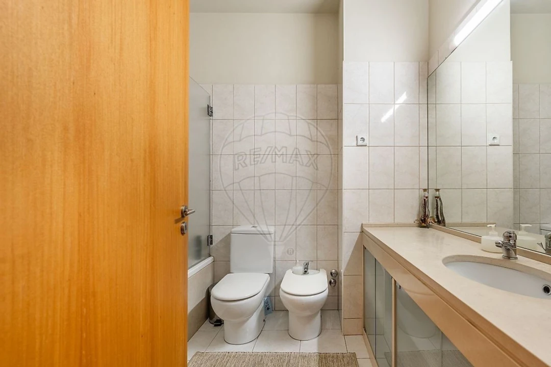 Moradia T4 para Venda em Águas Santas e Moure Foto 19