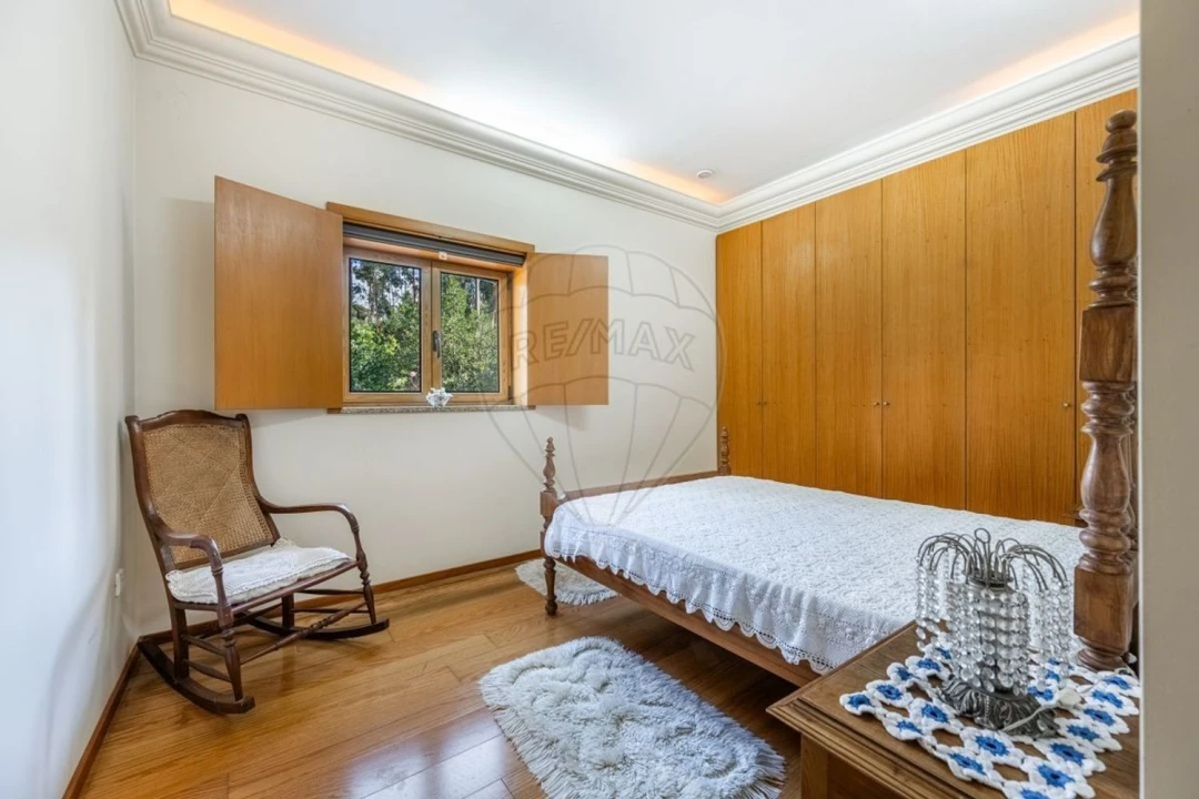 Moradia T4 para Venda em Águas Santas e Moure Foto 20