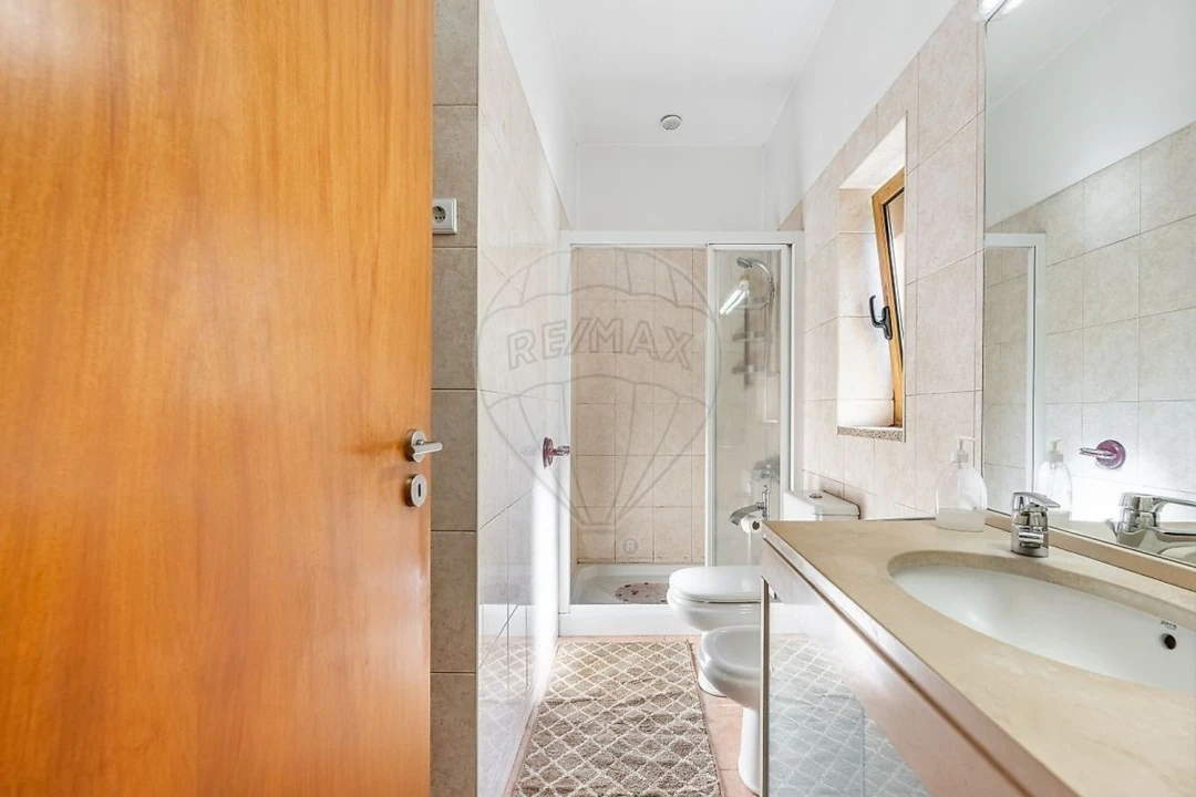 Moradia T4 para Venda em Águas Santas e Moure Foto 41