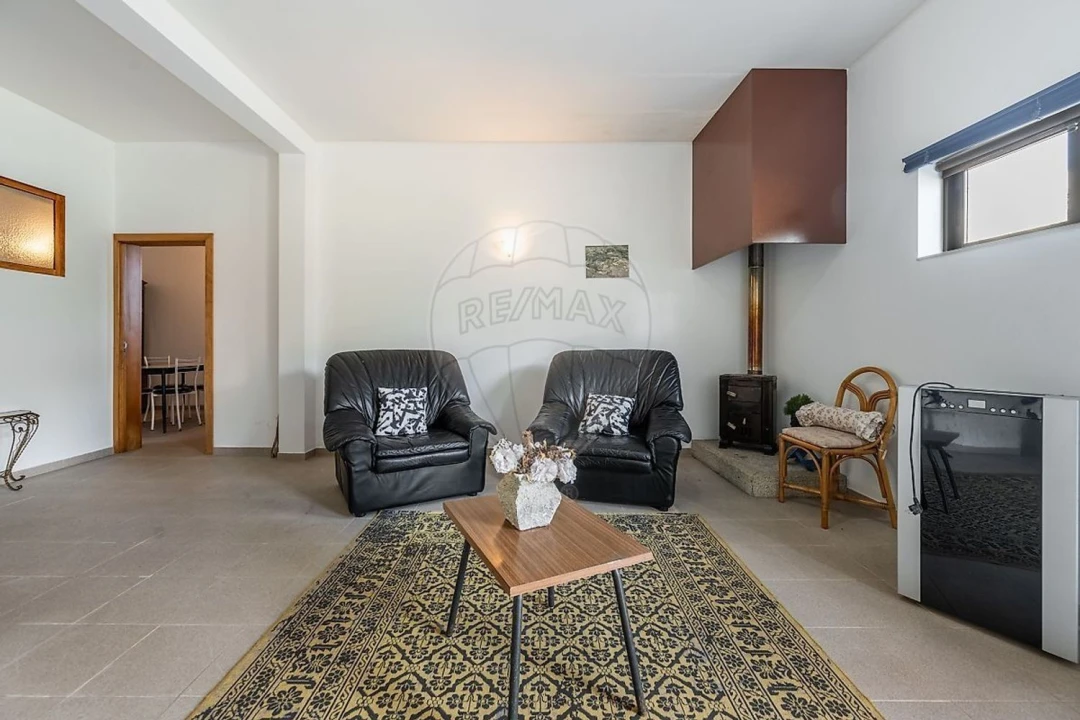 Moradia T4 para Venda em Águas Santas e Moure Foto 45