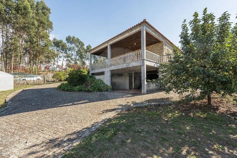 Moradia T4 para Venda em Águas Santas e Moure Foto 29