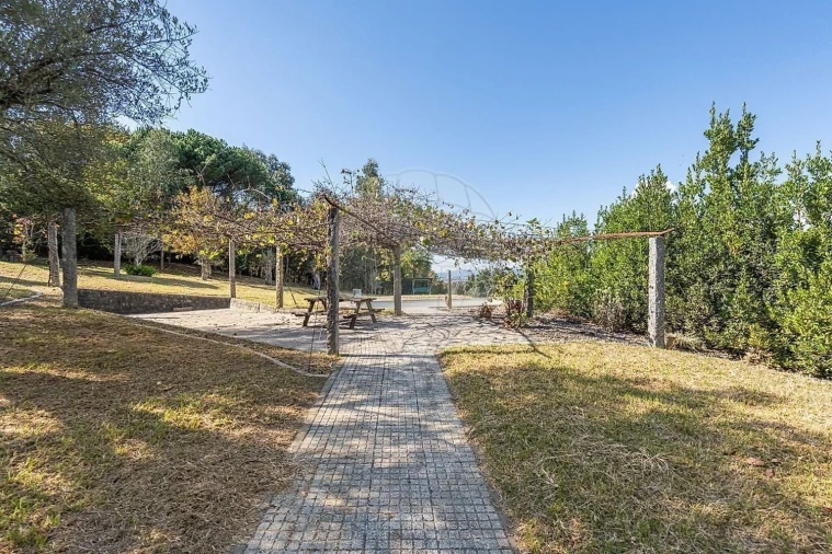 Moradia T4 para Venda em Águas Santas e Moure Foto 33