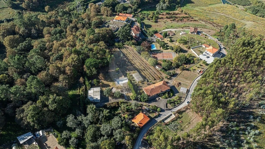 Moradia T4 para Venda em Águas Santas e Moure Foto 8