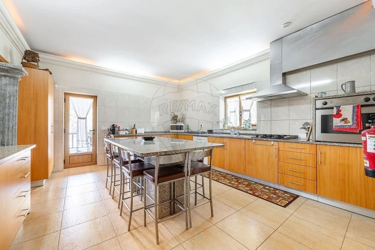 Moradia T4 para Venda em Águas Santas e Moure Foto 9