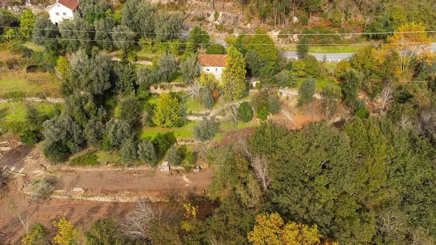 Moradia T2 para Venda em Bouro (Santa Marta) Foto 22