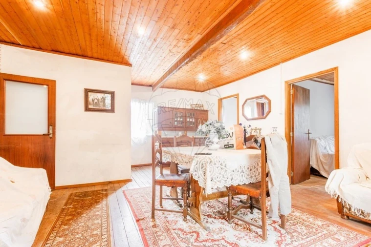 Moradia T2 para Venda em Bouro (Santa Marta) Foto 4