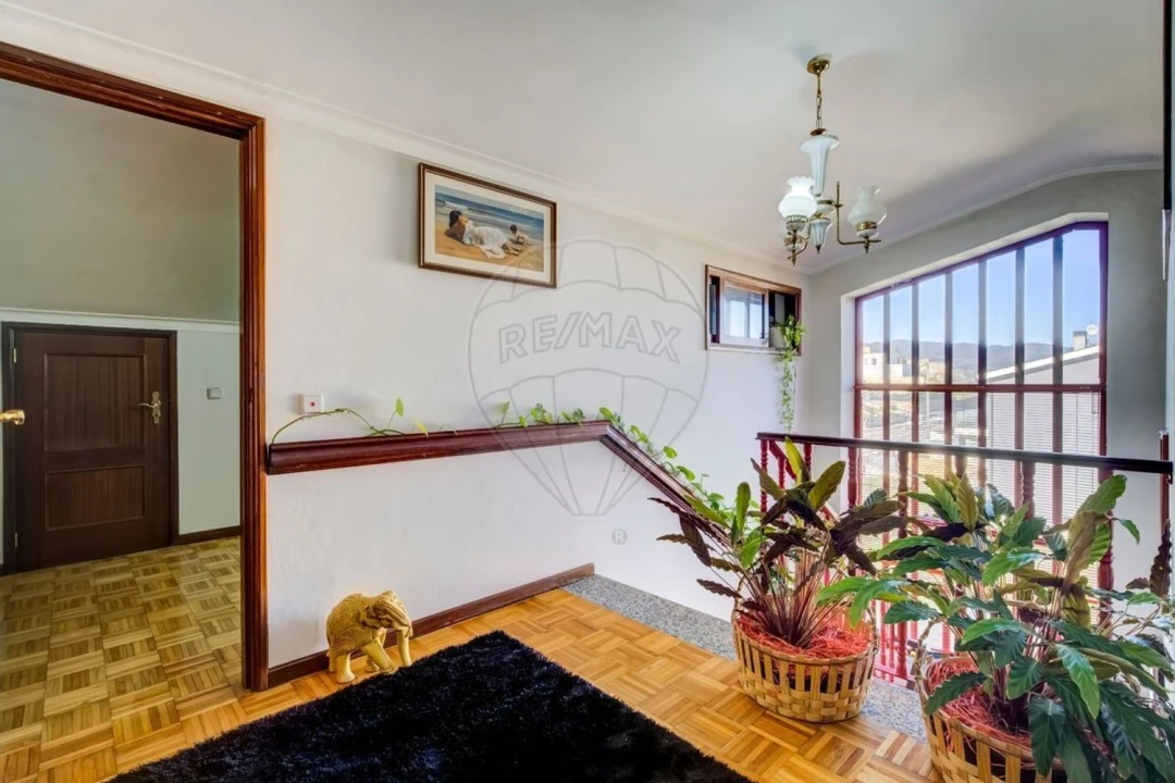 Moradia T8 para Venda em Vila Verde e Barbudo Foto 10