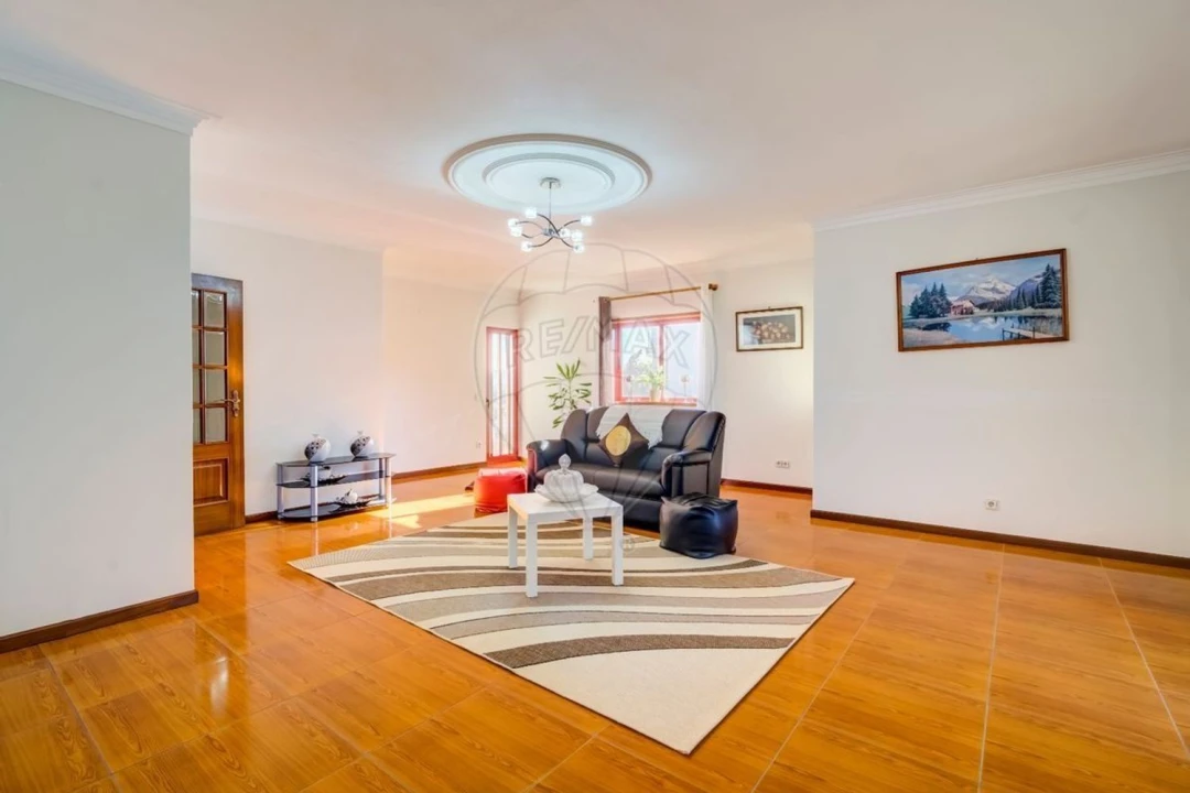 Moradia T8 para Venda em Vila Verde e Barbudo Foto 25