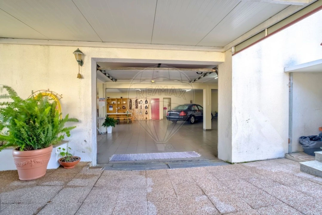 Moradia T8 para Venda em Vila Verde e Barbudo Foto 45