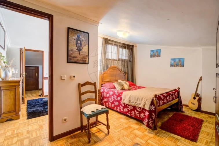 Moradia T8 para Venda em Vila Verde e Barbudo Foto 14