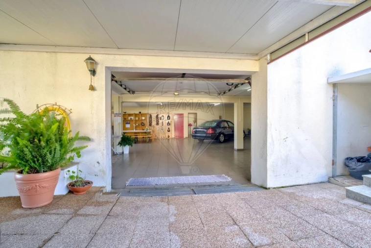 Moradia T8 para Venda em Vila Verde e Barbudo Foto 45