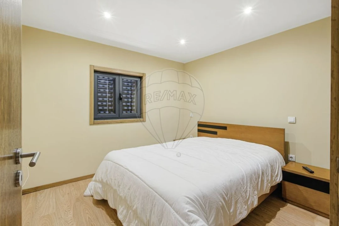 Moradia T2 para Venda em Selho (São Jorge) Foto 15