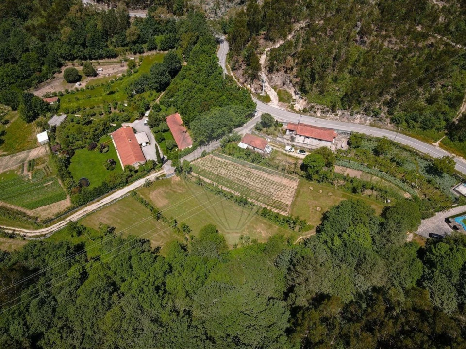 Moradia T2 para Venda em Selho (São Jorge) Foto 7