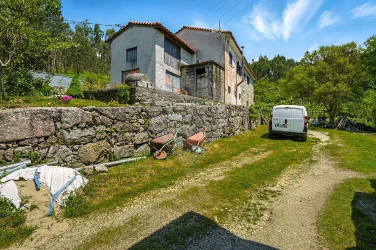 Moradia T2 para Venda em Selho (São Jorge) Foto 19