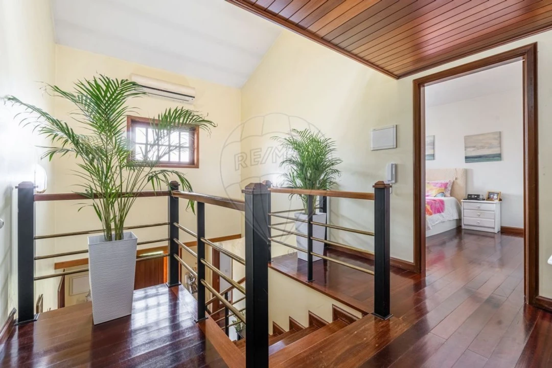 Moradia T3 para Venda em Gonça Foto 20