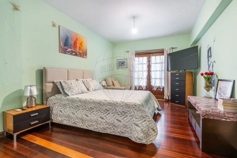 Moradia T3 para Venda em Gonça Foto 21