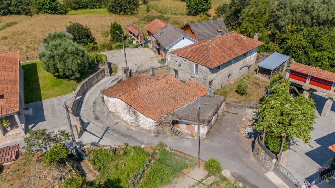 Moradia T3 para Venda em Souto Foto 2