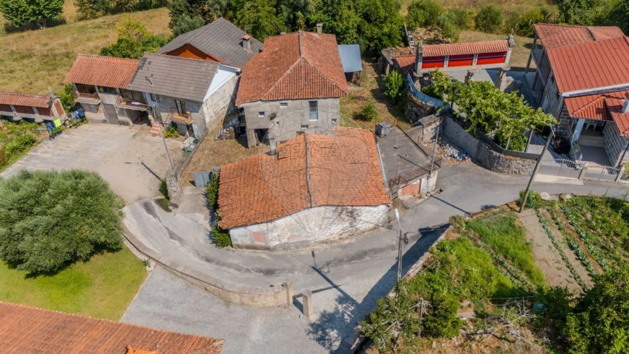 Moradia T3 para Venda em Souto Foto 3