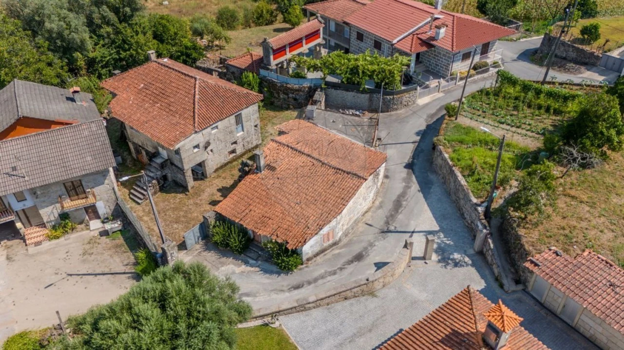 Moradia T3 para Venda em Souto Foto 4