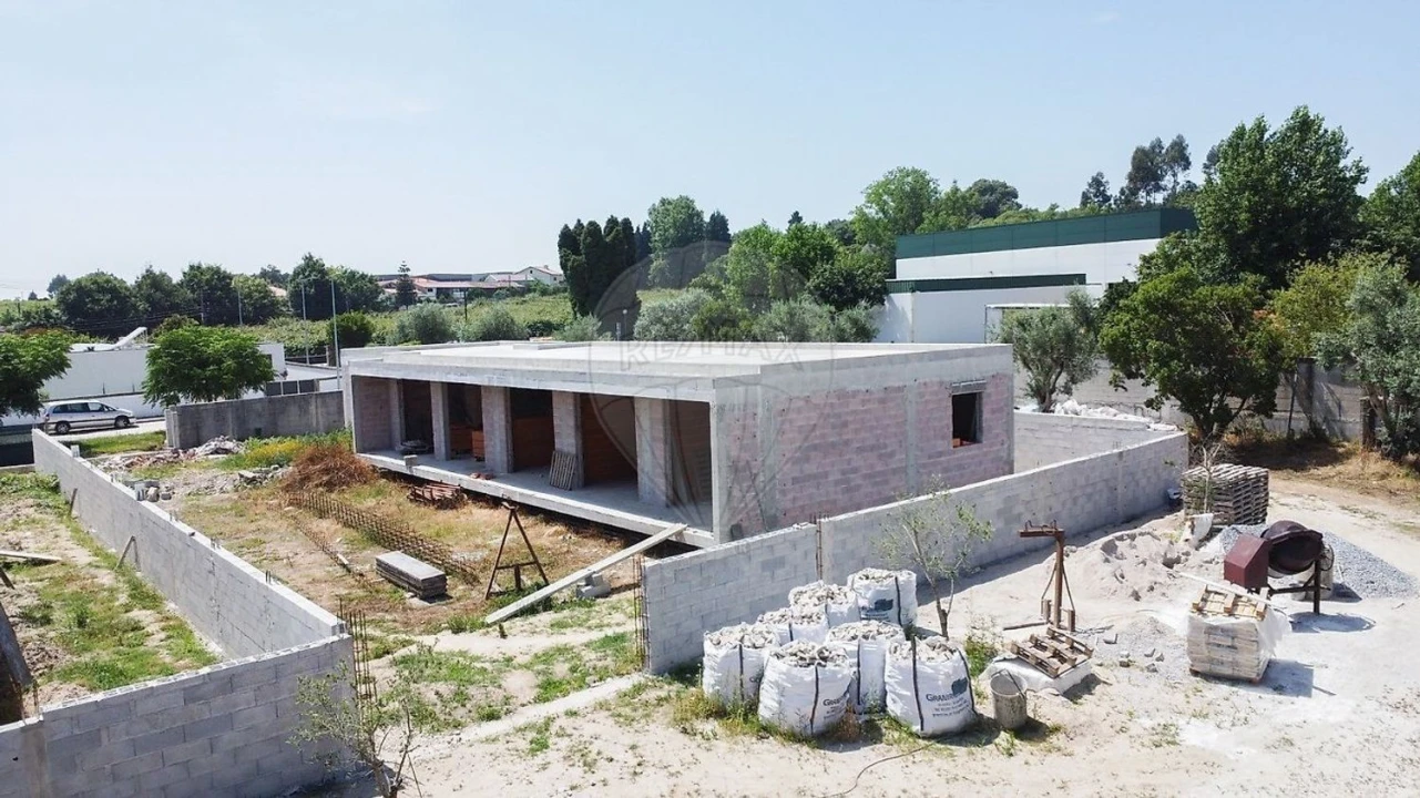 Moradia T3 para Venda em Amares e Figueiredo Foto 4