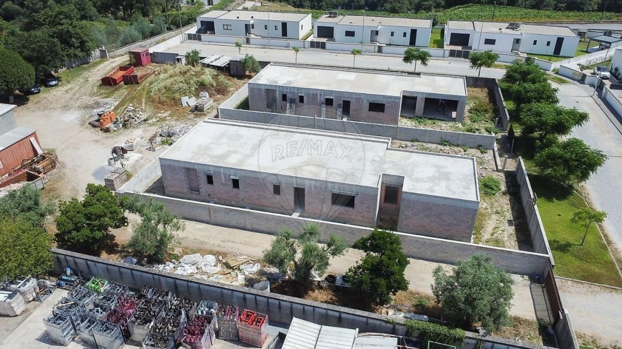 Moradia T3 para Venda em Amares e Figueiredo Foto 9