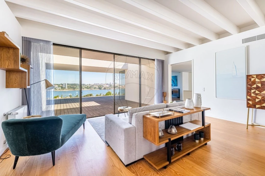 Moradia T4 para Venda em Canidelo Foto 1