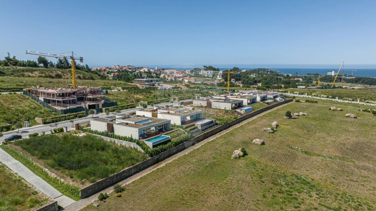 Moradia T4 para Venda em Canidelo Foto 12