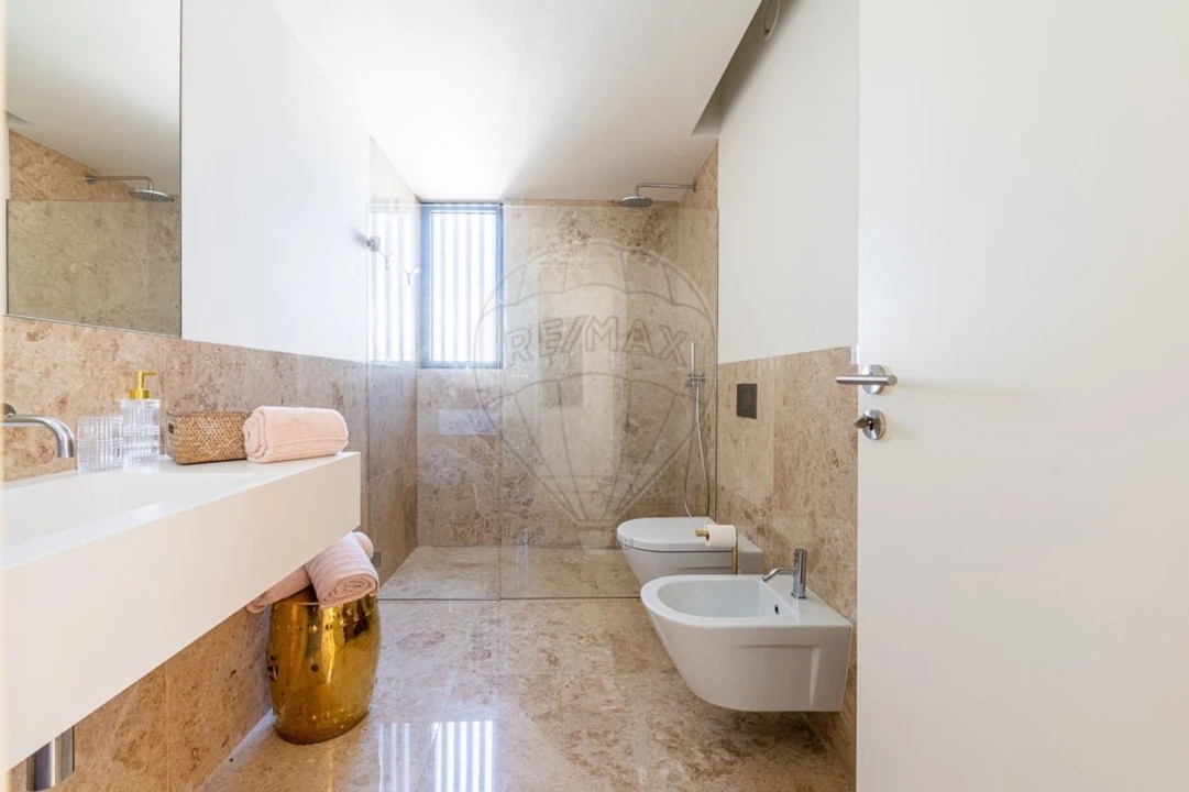 Moradia T4 para Venda em Canidelo Foto 31