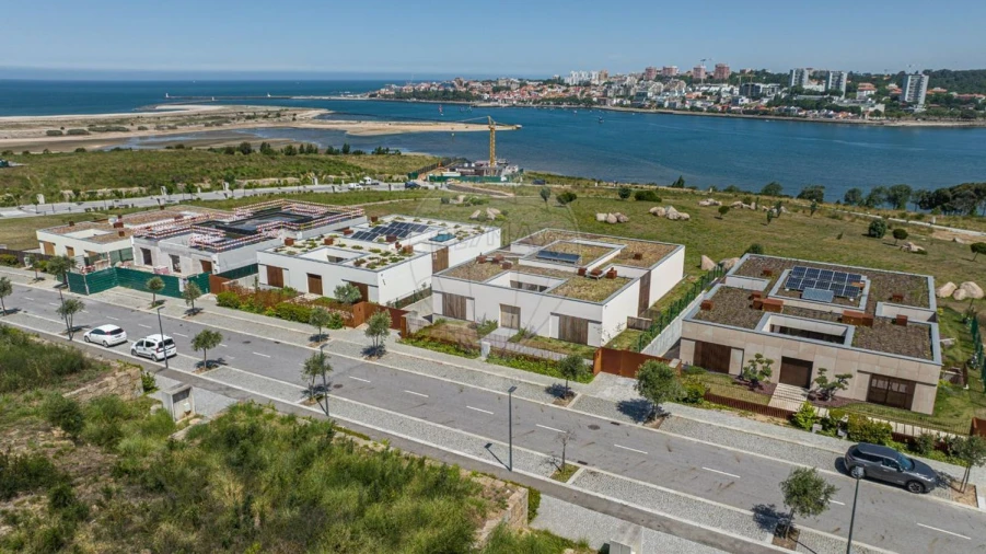 Moradia T4 para Venda em Canidelo Foto 10