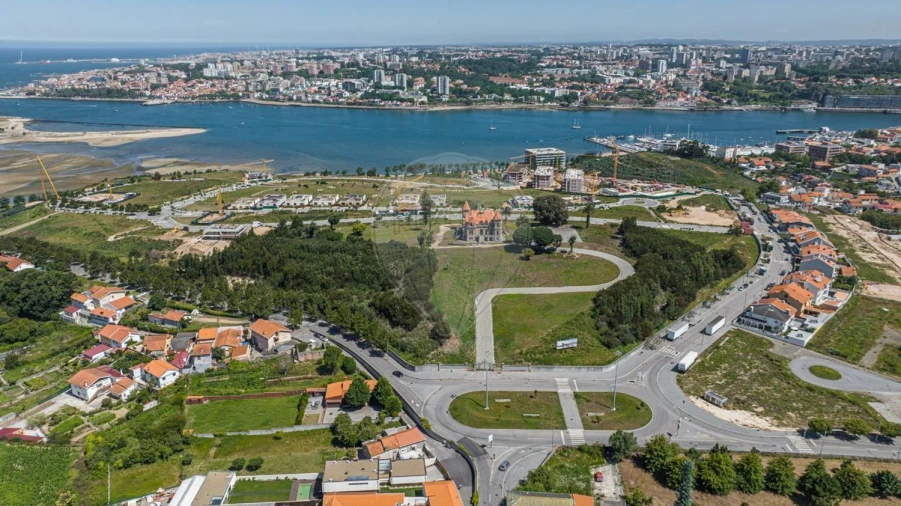 Moradia T4 para Venda em Canidelo Foto 17