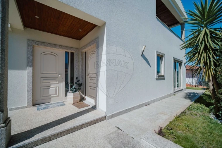 Moradia T3 para Venda em Aldão Foto 18