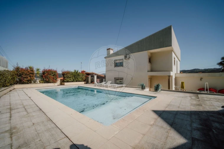 Moradia T3 para Venda em Aldão Foto 3