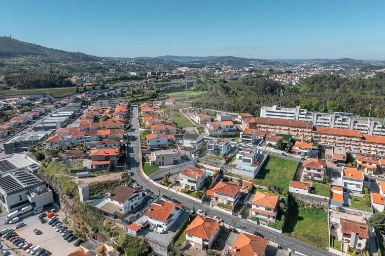 Moradia T3 para Venda em Aldão Foto 4