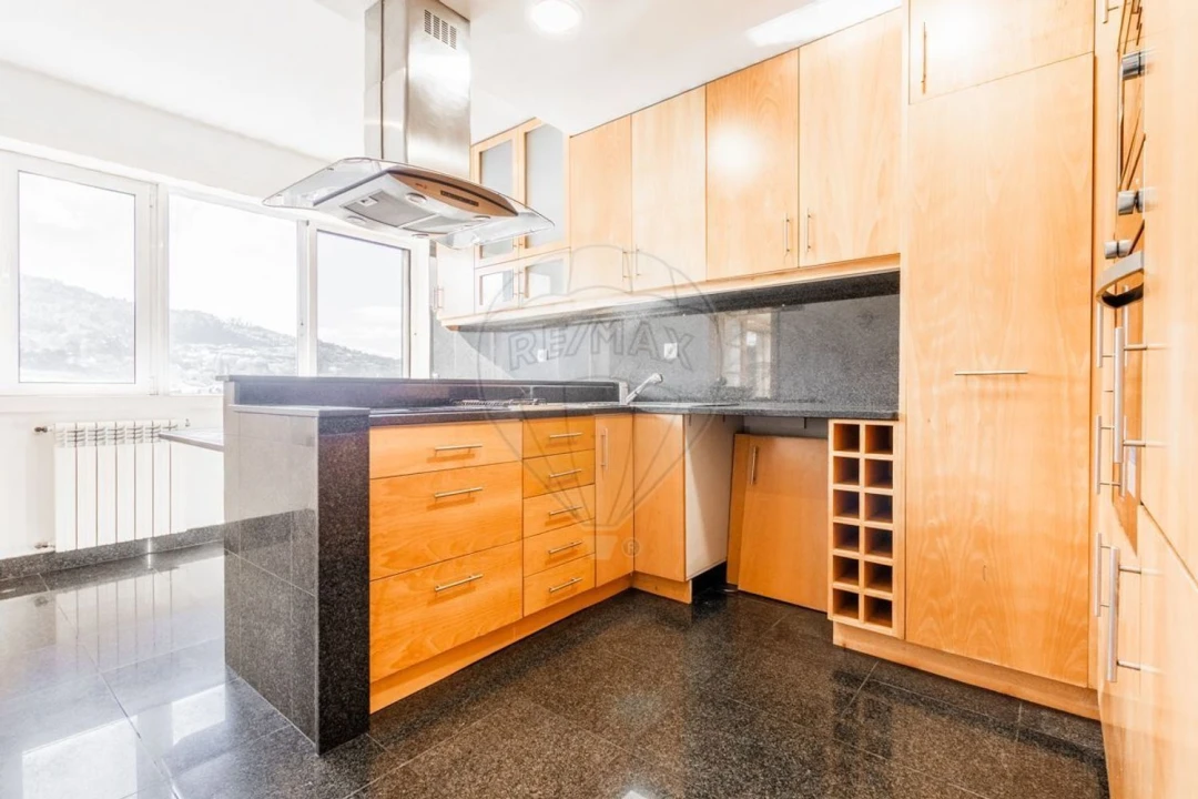 Apartamento T3 para Venda em Costa Foto 4