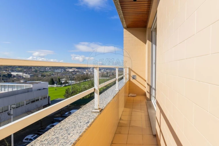 Apartamento T3 para Venda em Costa Foto 2