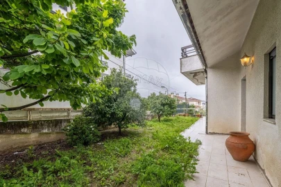 Moradia T4 para Venda em Lomar e Arcos