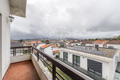 Moradia T4 para Venda em Lomar e Arcos