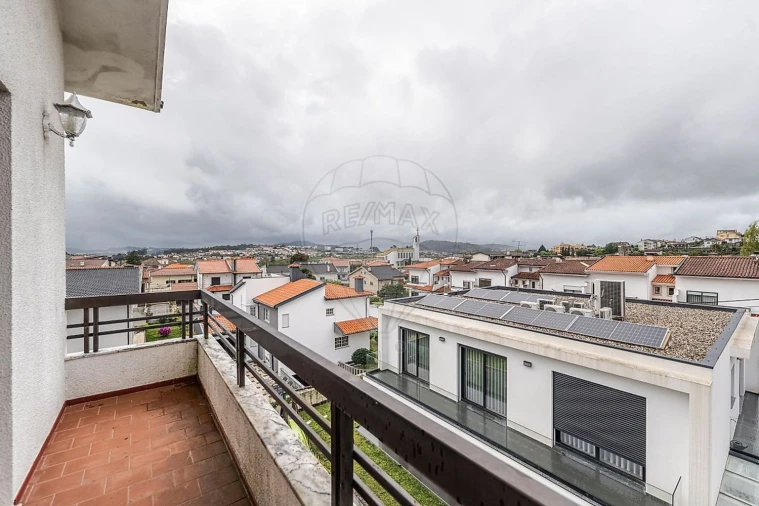 Moradia T4 para Venda em Lomar e Arcos Foto 22