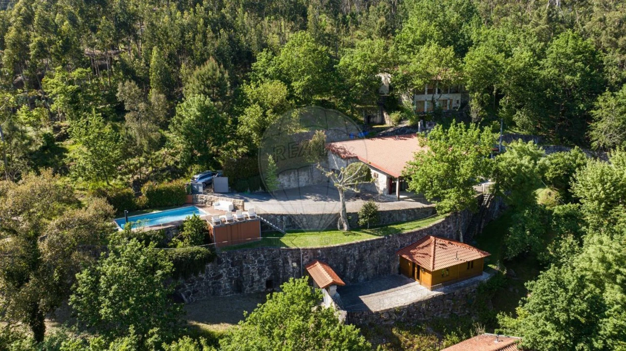 Moradia T3 para Venda em Valdosende Foto 19