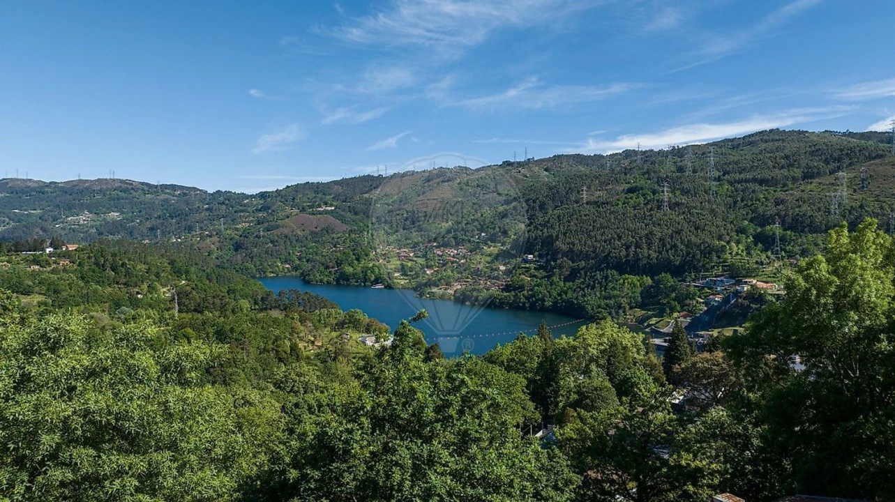 Moradia T3 para Venda em Valdosende Foto 30