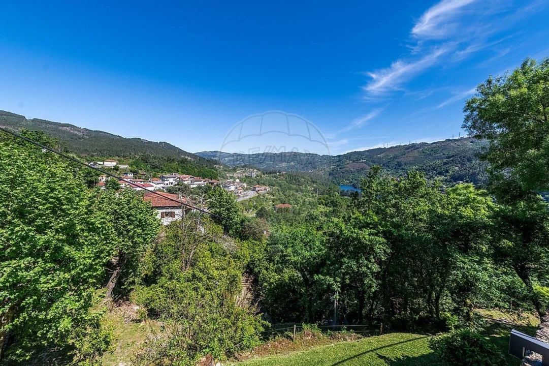 Moradia T3 para Venda em Valdosende Foto 39